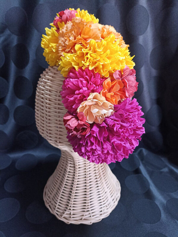 Diadema de flores de flamenca AMA3 - Imagen 2